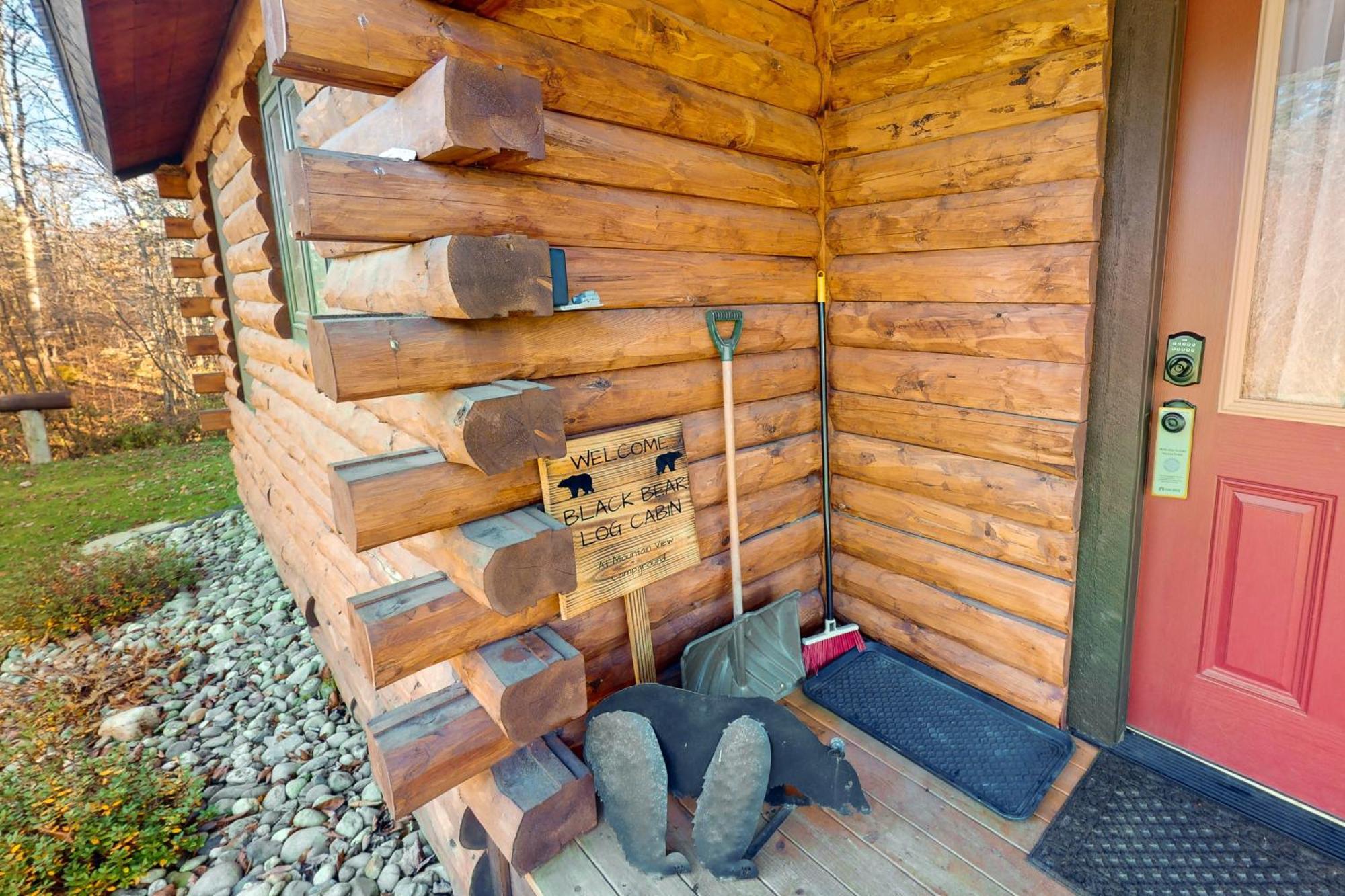 Blackbear Log Cabin Morrisville Eksteriør billede